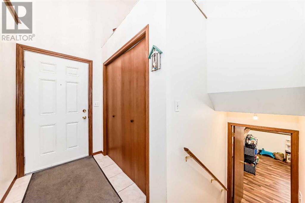1119 Milt Ford Lane Nw, Carstairs, Alberta  T0M 0N0 - Photo 4 - A2215679