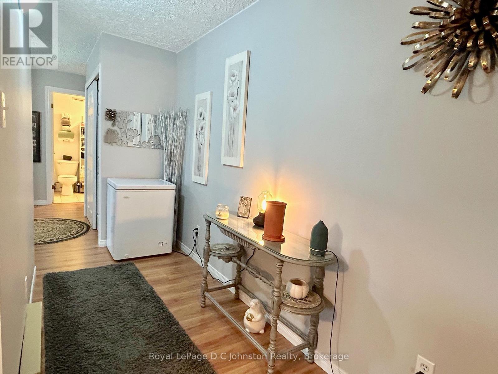307 - 229 Adelaide Street, Saugeen Shores, Ontario  N0H 2L0 - Photo 9 - X12111130