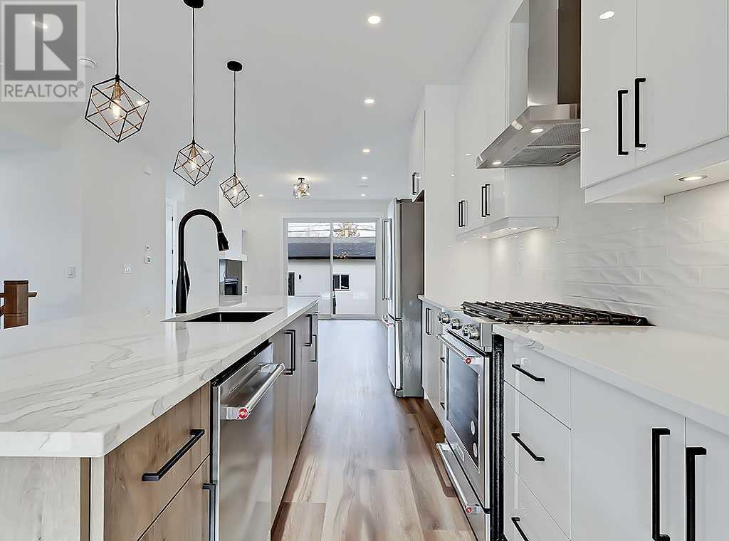 Property at 432 33 Avenue NW image 5