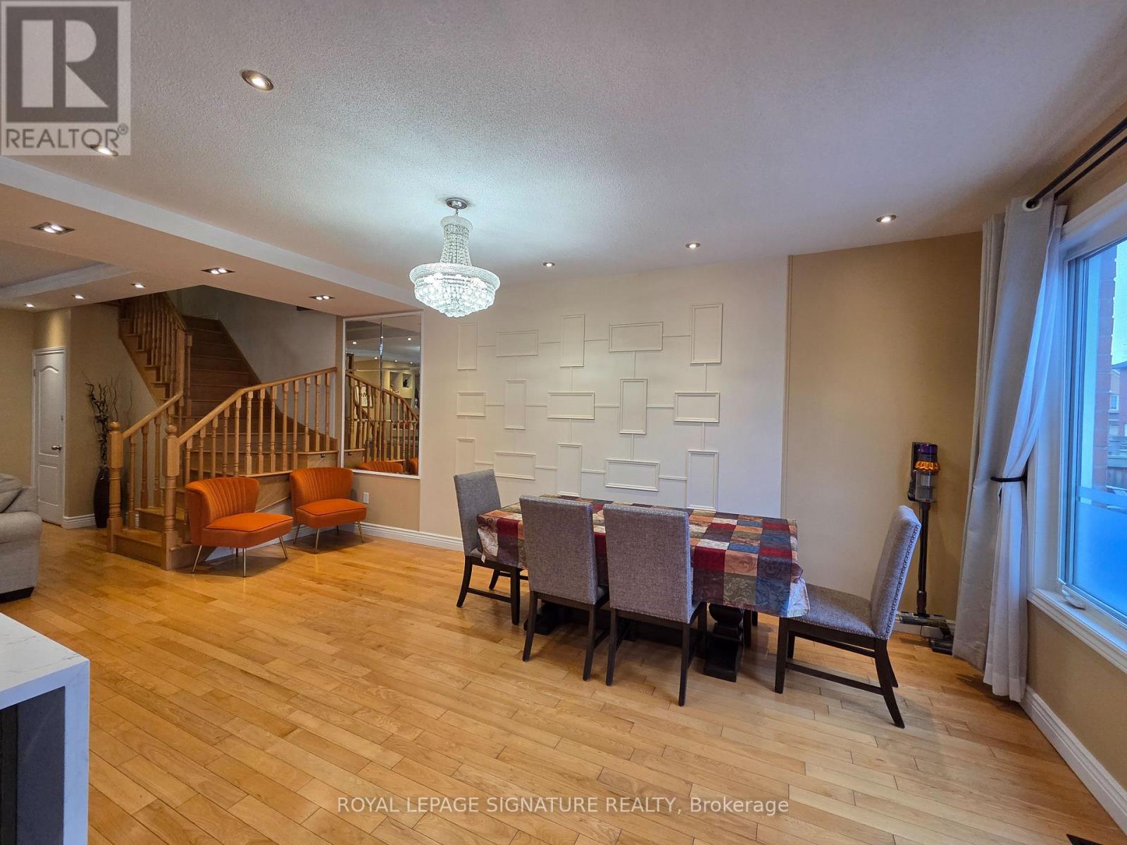 720 Agnew Crescent, Milton, Ontario  L9T 8M5 - Photo 12 - W12056870