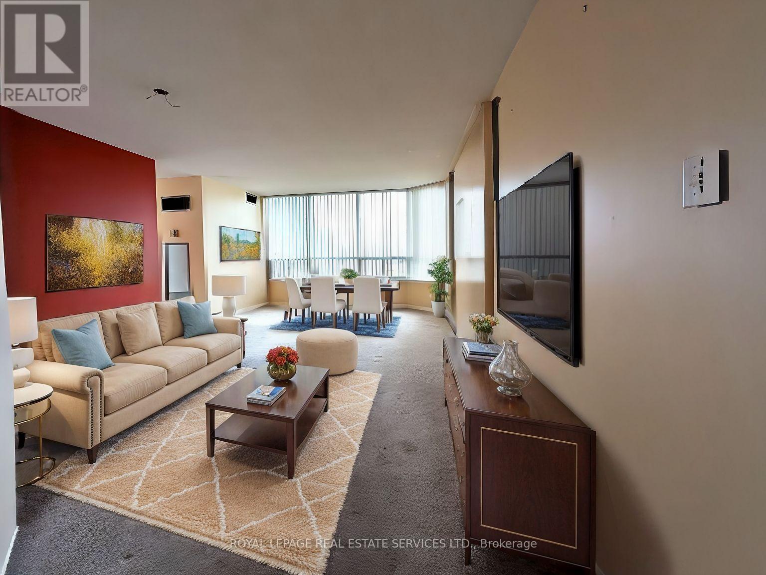 Property at 510 - 550 WEBB DRIVE image 3