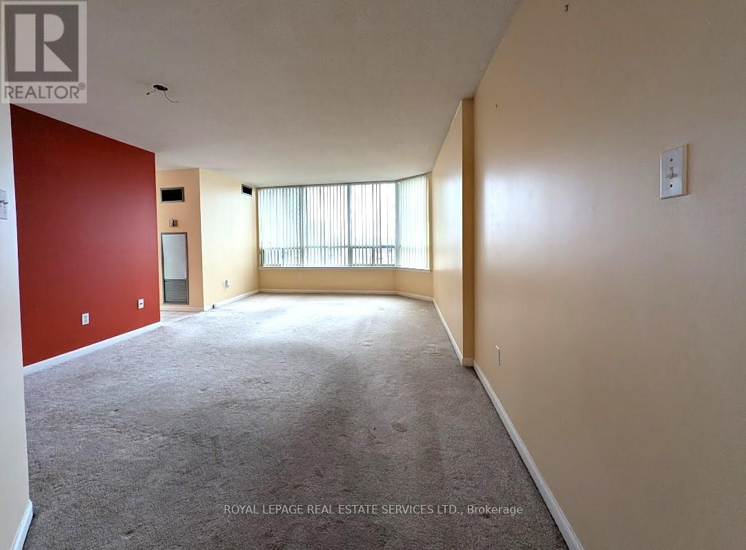 Property at 510 - 550 WEBB DRIVE image 4
