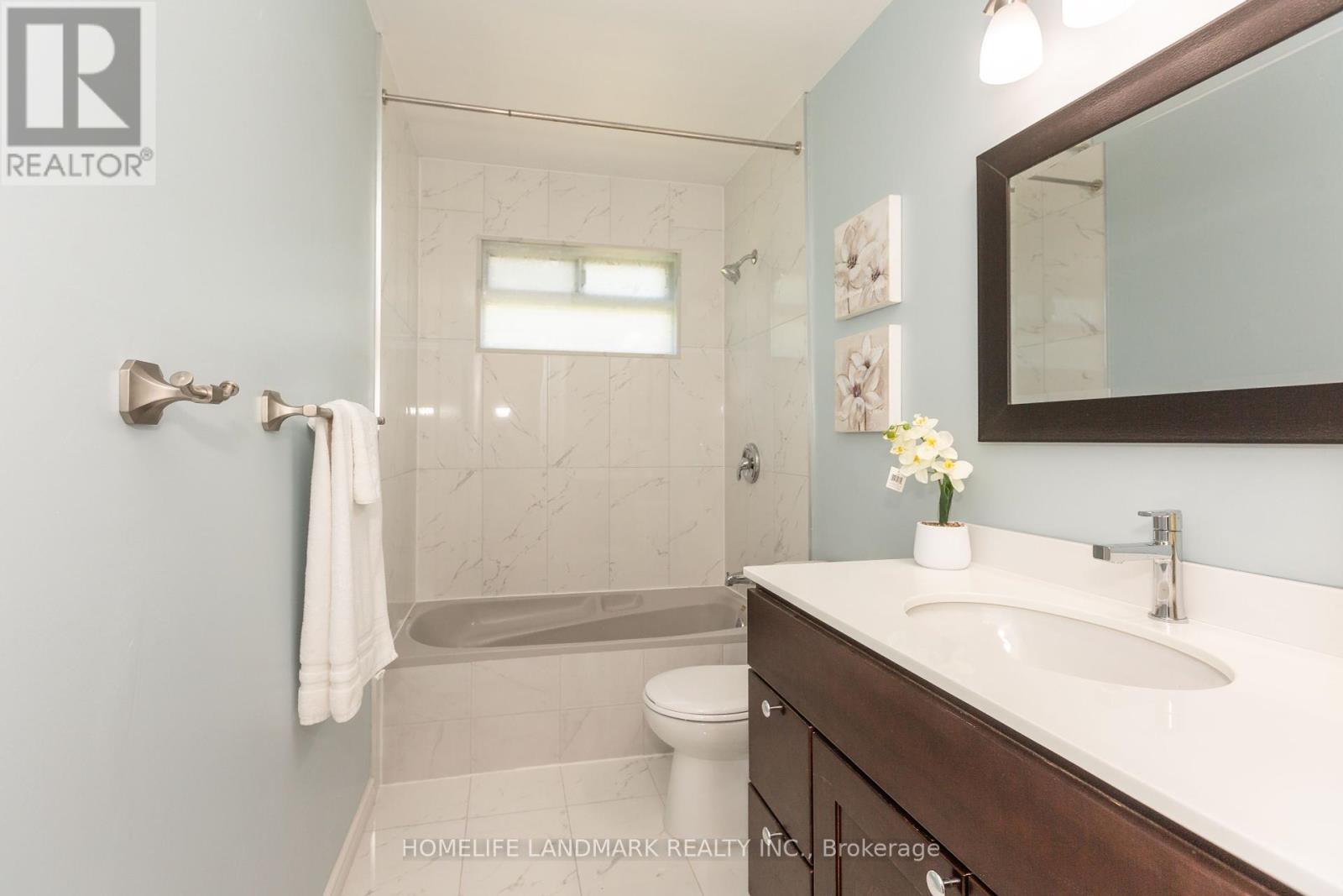 3337 Rhonda Valley, Mississauga, Ontario  L5A 3G2 - Photo 24 - W12114253