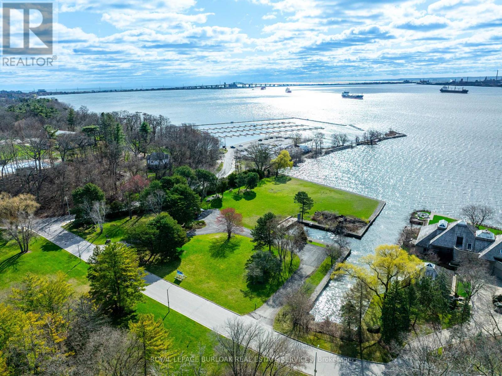 800 LASALLE PARK ROAD, burlington (bayview), Ontario