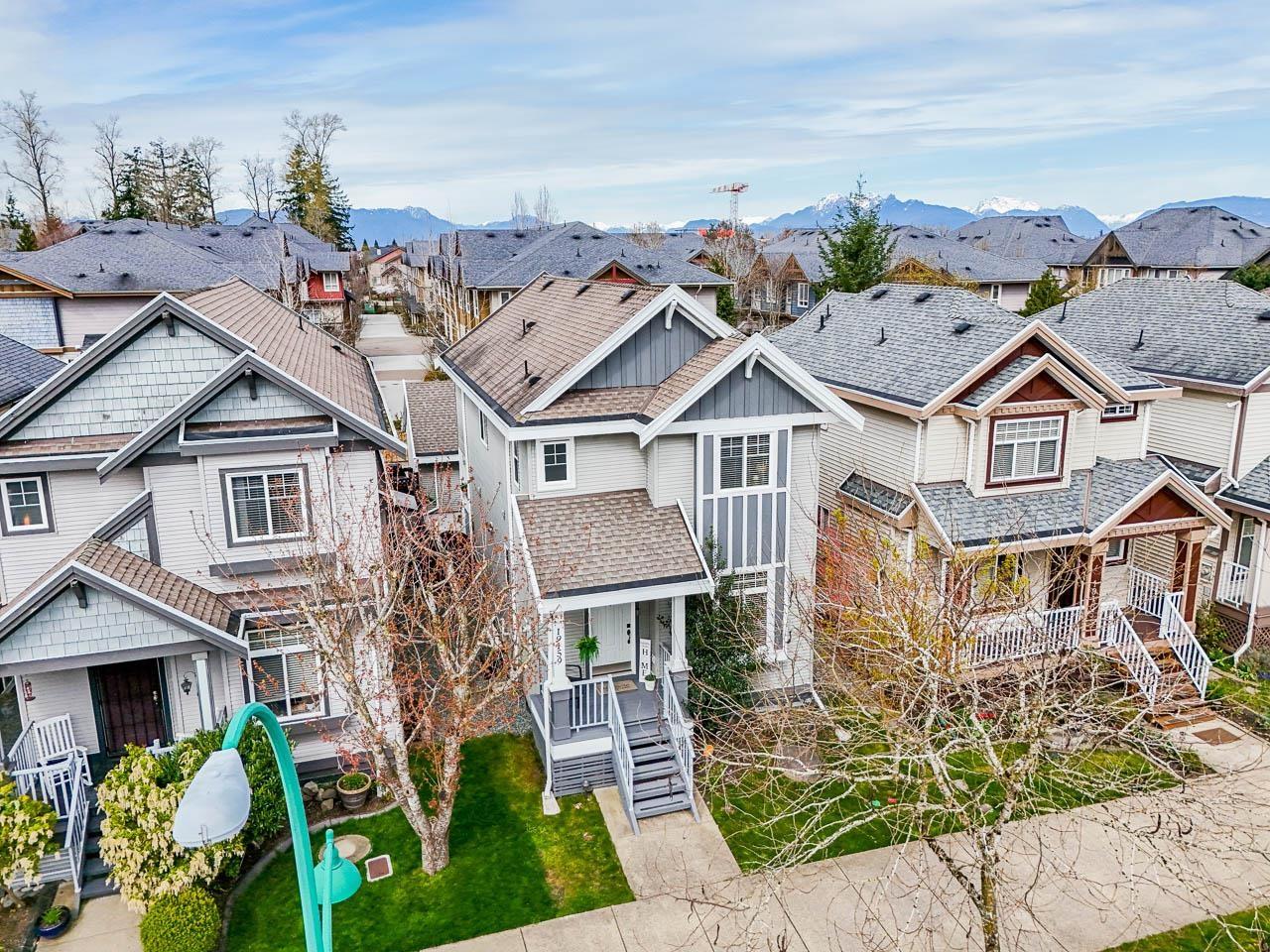 19159 70 Avenue, Surrey, British Columbia  V4N 0A6 - Photo 31 - R2996474