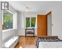 72 GLENGARRY CRESCENT, West Vancouver property photo listing R2996188 for sale