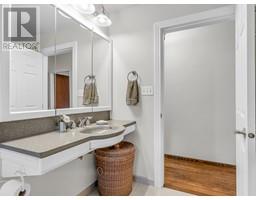 72 GLENGARRY CRESCENT, West Vancouver property photo listing R2996188 for sale
