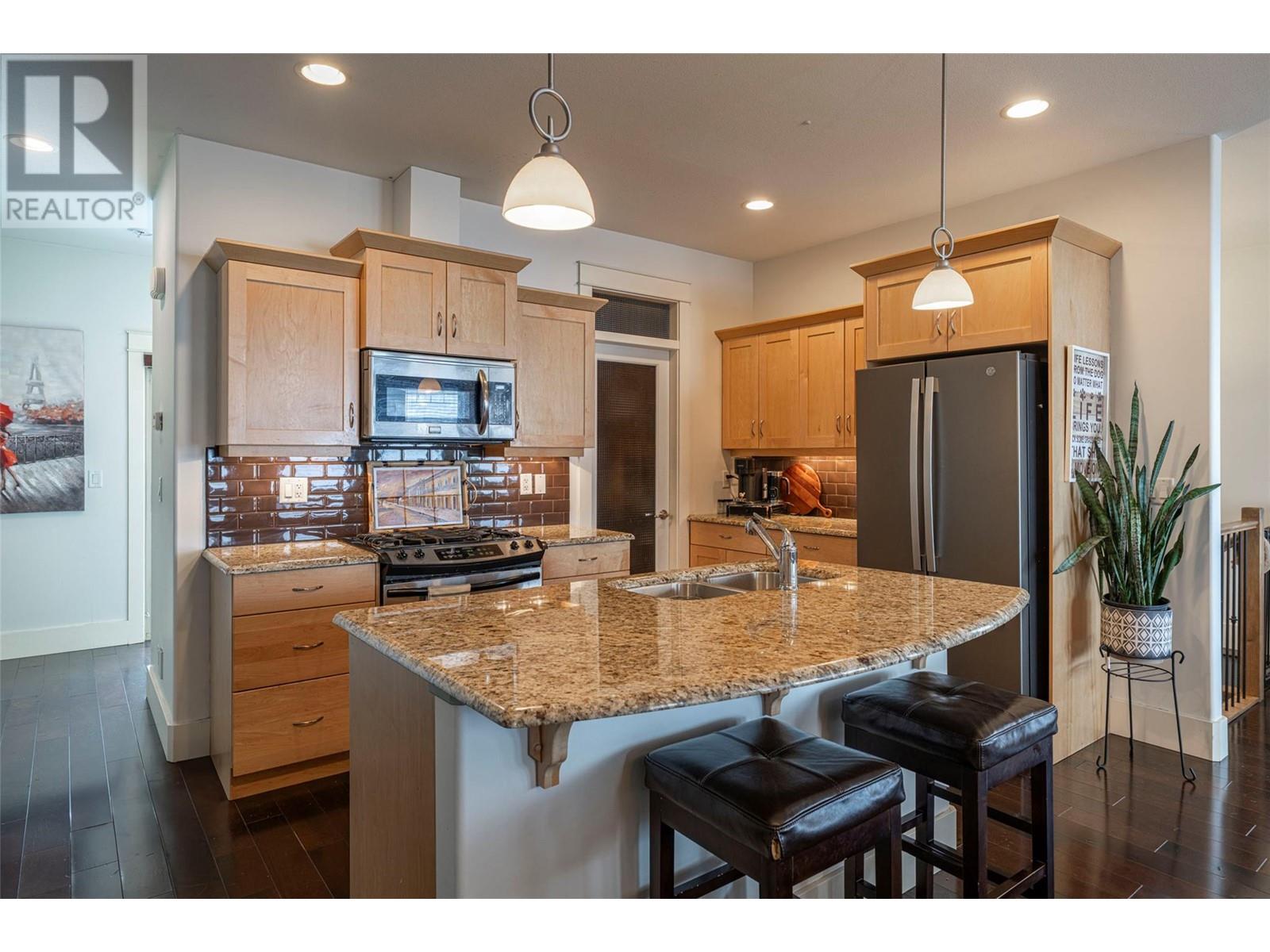 5920 Heritage Drive Unit# 21, Vernon, British Columbia  V1H 1Z6 - Photo 11 - 10340101