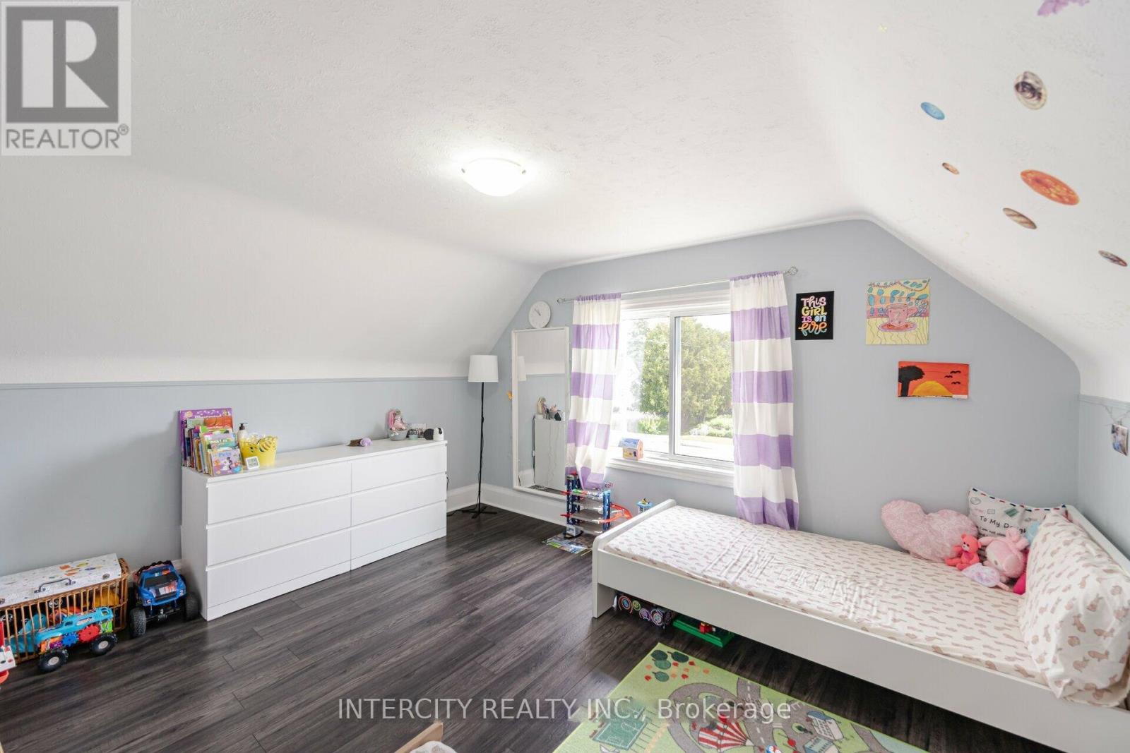 231 Lawrence Avenue, Kitchener, Ontario  N2M 1Y3 - Photo 23 - X12105781