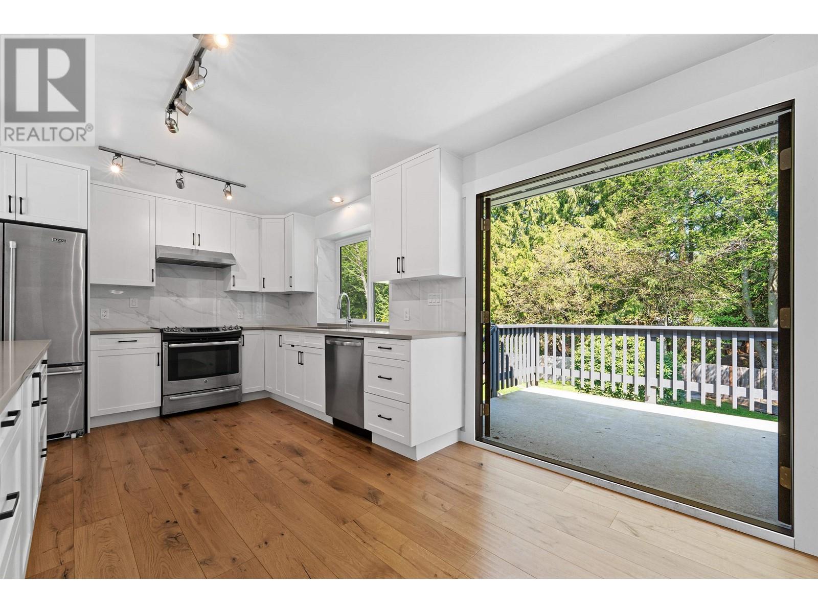 2585 The Boulevard, Squamish, British Columbia  V0N 1T0 - Photo 9 - R2996675
