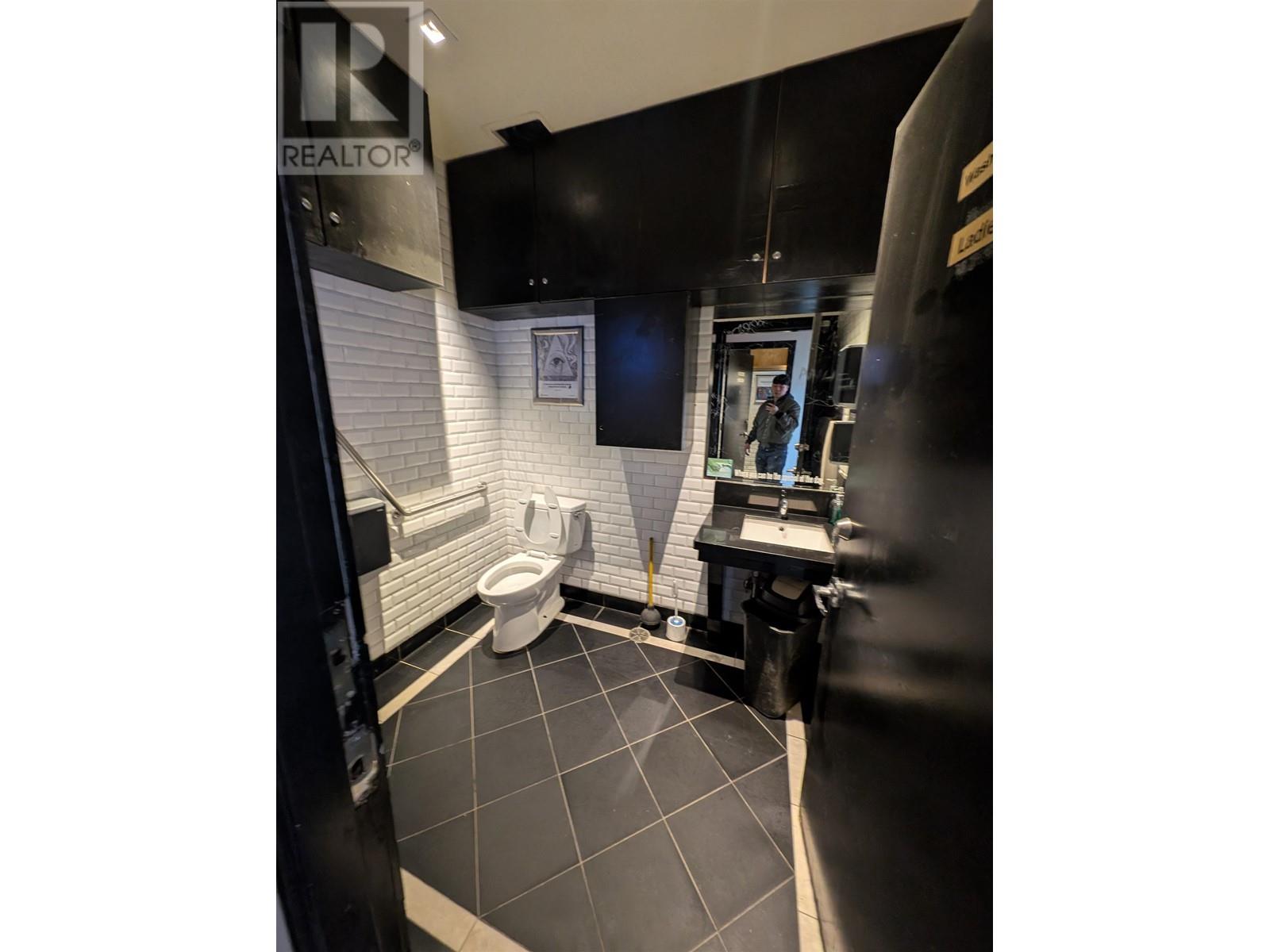 1818 Commercial Drive, Vancouver, British Columbia  V5N 4A5 - Photo 6 - C8068780