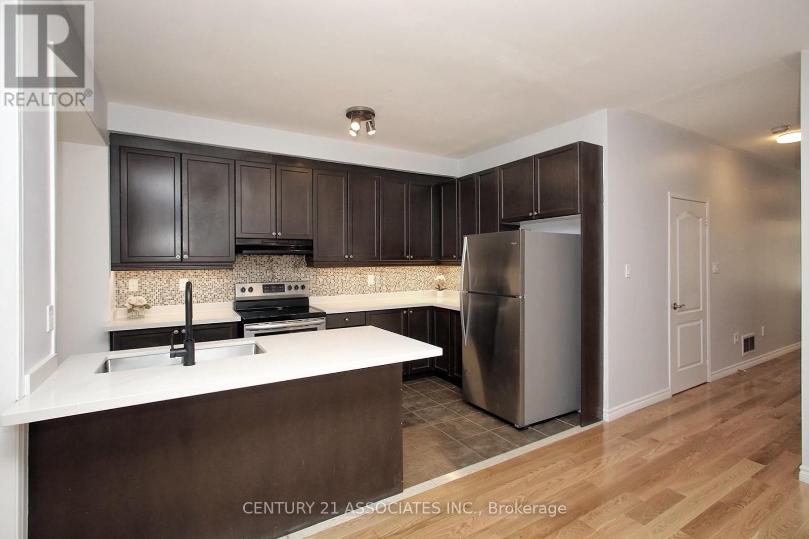 2350 Stone Glen Crescent, Oakville (Wm Westmount), Ontario  L6M 0C7 - Photo 8 - W12112754