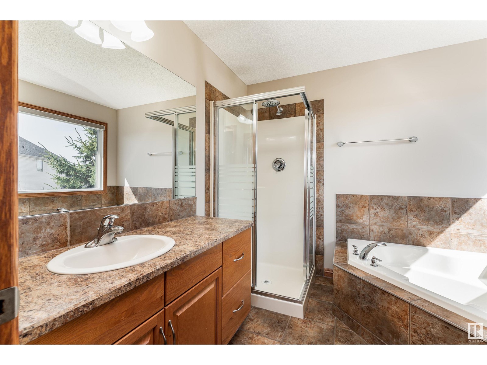 2183 Haddow Dr Nw, Edmonton, Alberta  T6R 3M6 - Photo 29 - E4433498