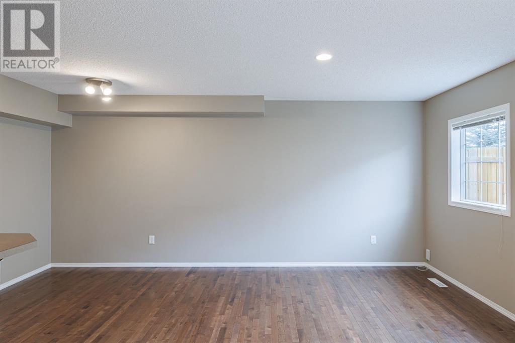 92 Country Village Lane Ne, Calgary, Alberta  t3k 0e8 - Photo 12 - A2211311
