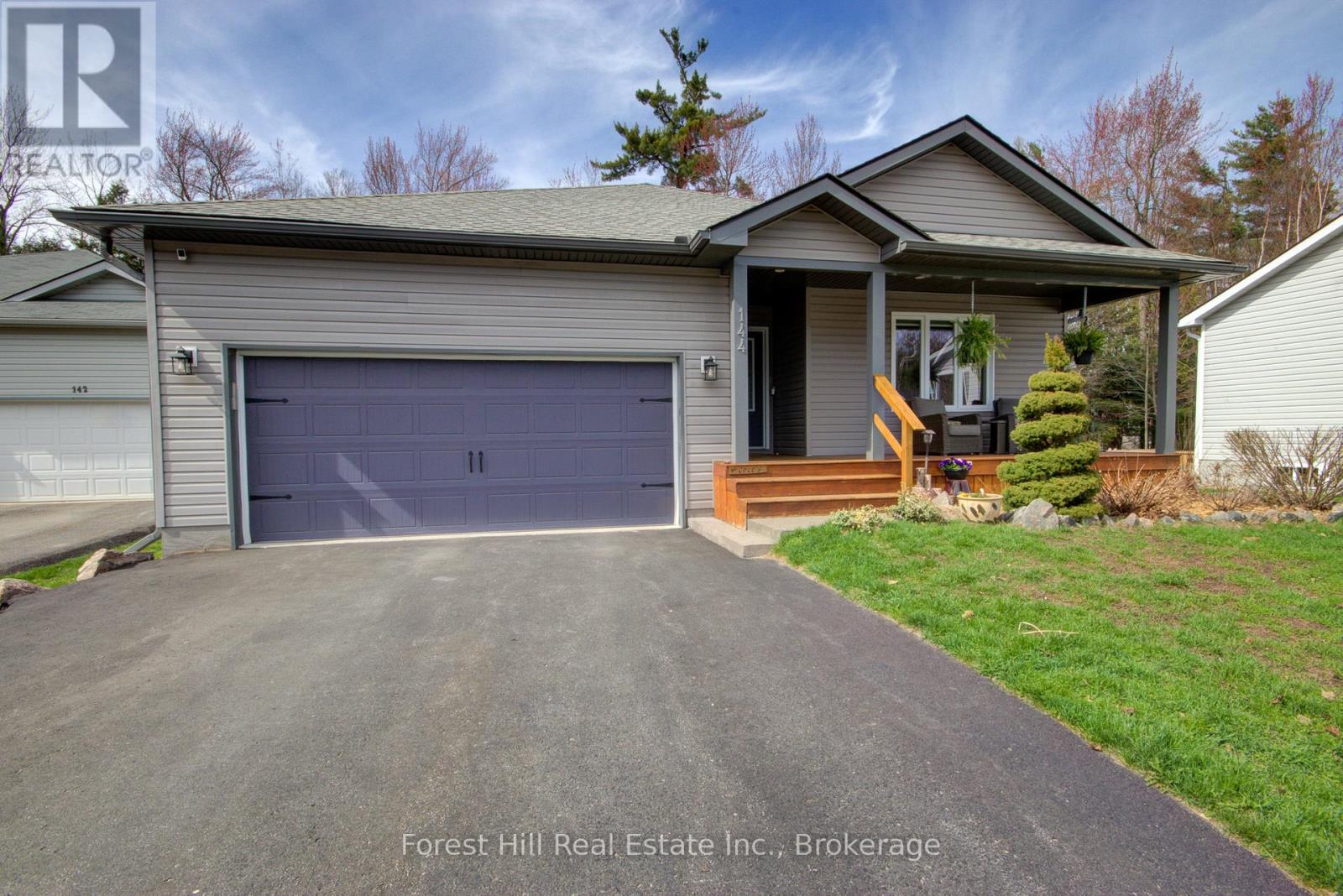 Property at 144 PINERIDGE GATE image 2
