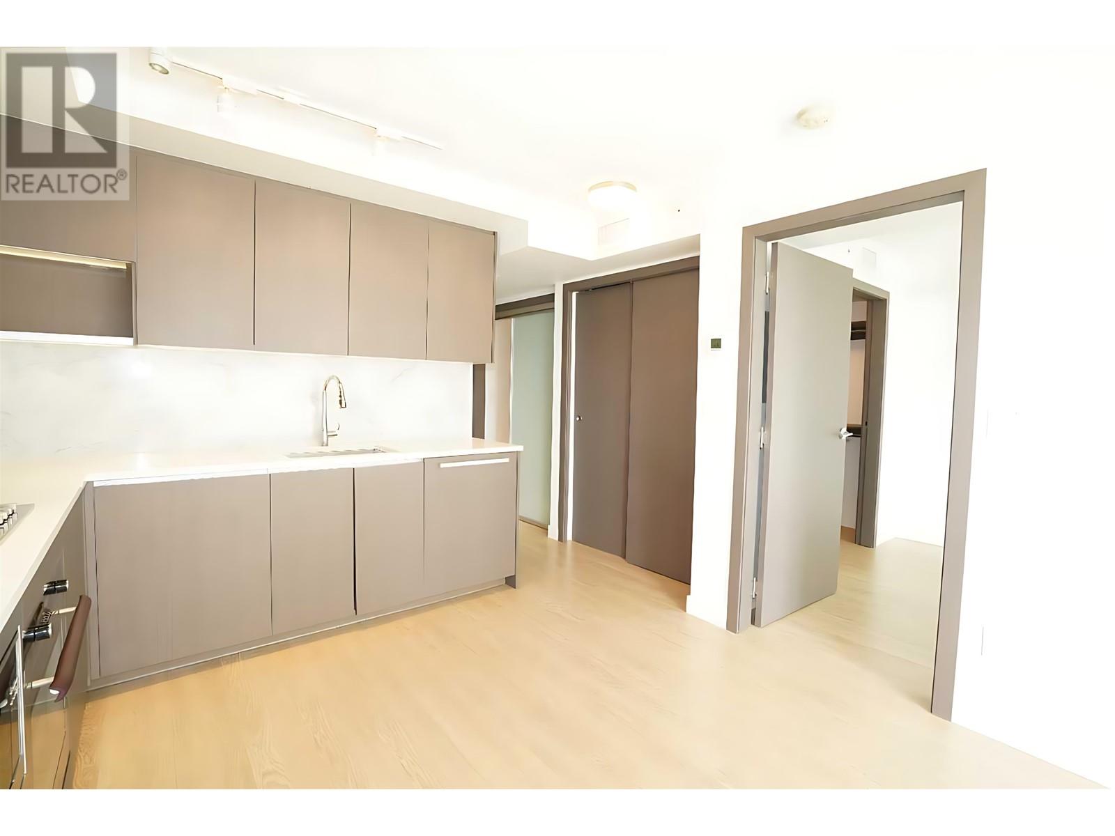 Listing Picture 6 of 32 : 605 3233 KETCHESON ROAD, Richmond / 烈治文 - 魯藝地產 Yvonne Lu Group - MLS Medallion Club Member