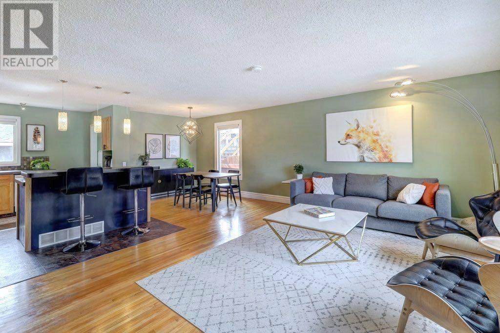 Property at 36 Allandale Close SE image 2