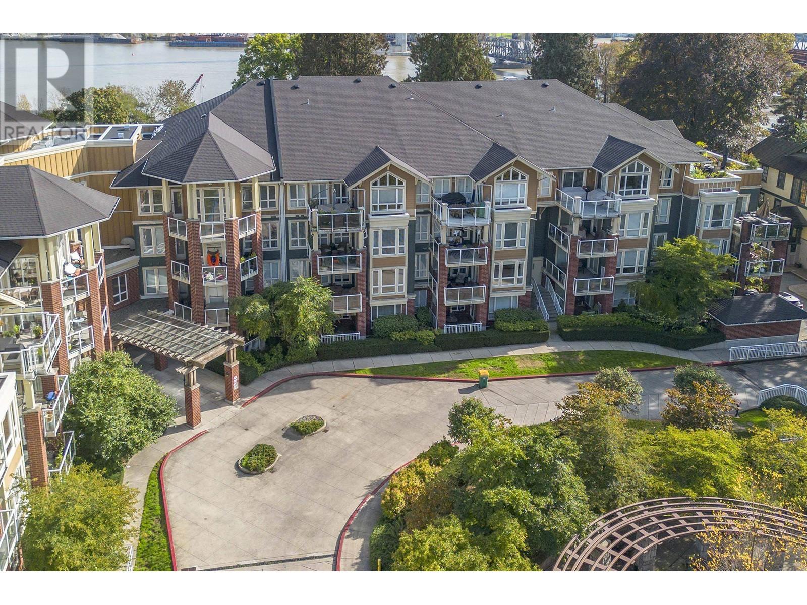 205 14 E Royal Avenue, New Westminster, British Columbia  V3L 5W5 - Photo 38 - R2996547
