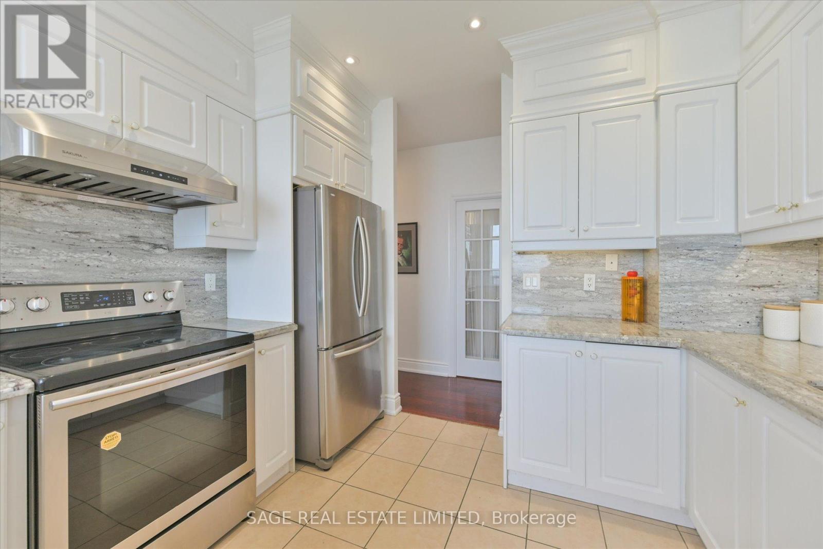 Ph2102 - 1101 Leslie Street, Toronto, Ontario  M3C 4G3 - Photo 16 - C12114322