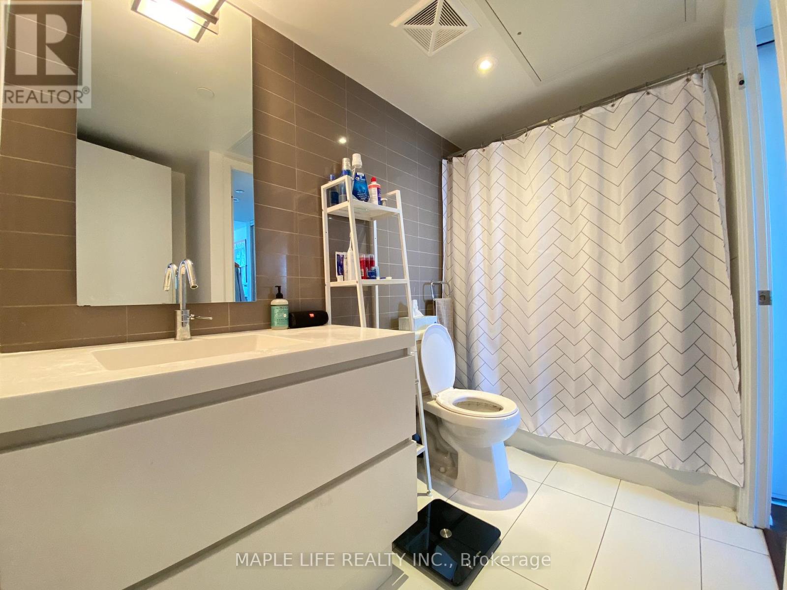 1111 - 85 Queens Wharf Road, Toronto, Ontario  M5V 0J9 - Photo 15 - C12114328