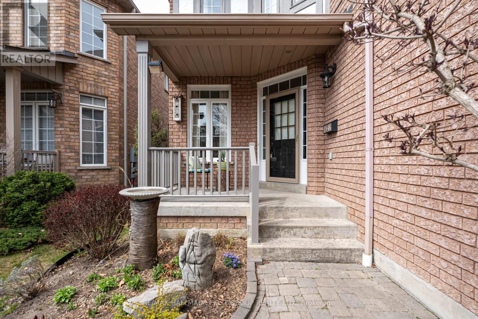 Property at 1762 AUTUMN CRESCENT image 2