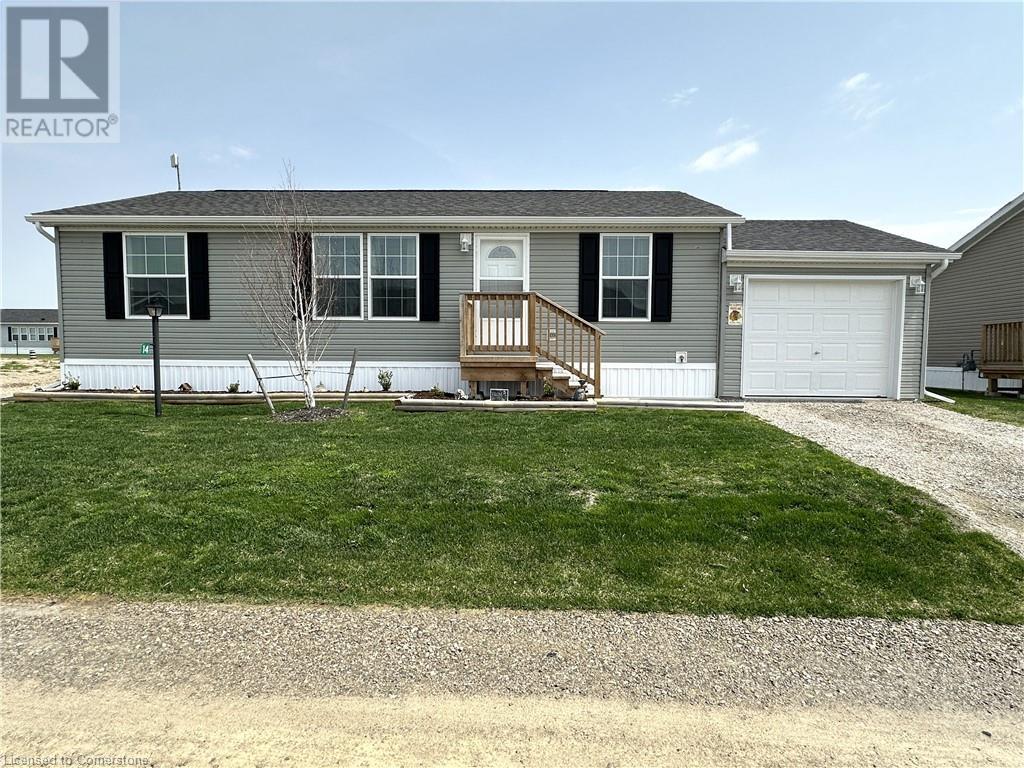 14 Copper Beech Drive, Haldimand County, Ontario  N0A 1L0 - Photo 2 - 40723410