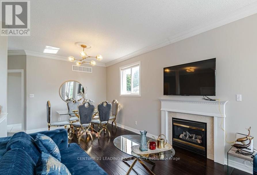 30 Amanda Avenue, Whitby, Ontario  L1M 1K4 - Photo 12 - E12108870