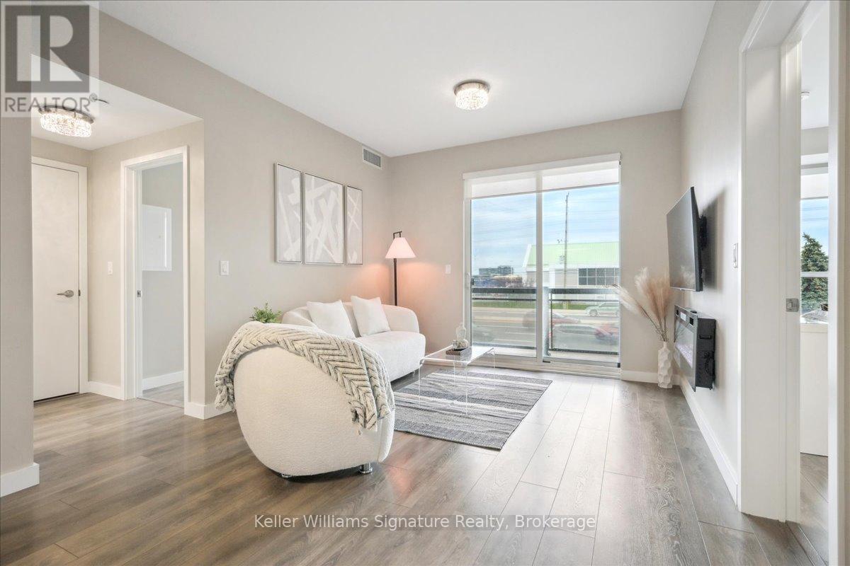 219 - 168 Sabina Drive, Oakville, Ontario  L6H 0W5 - Photo 11 - W12114340