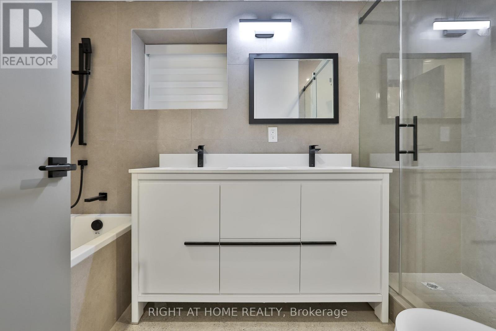 Unit 1 - 1169 Davenport Road, Toronto, Ontario  M6H 2G6 - Photo 12 - C12114338