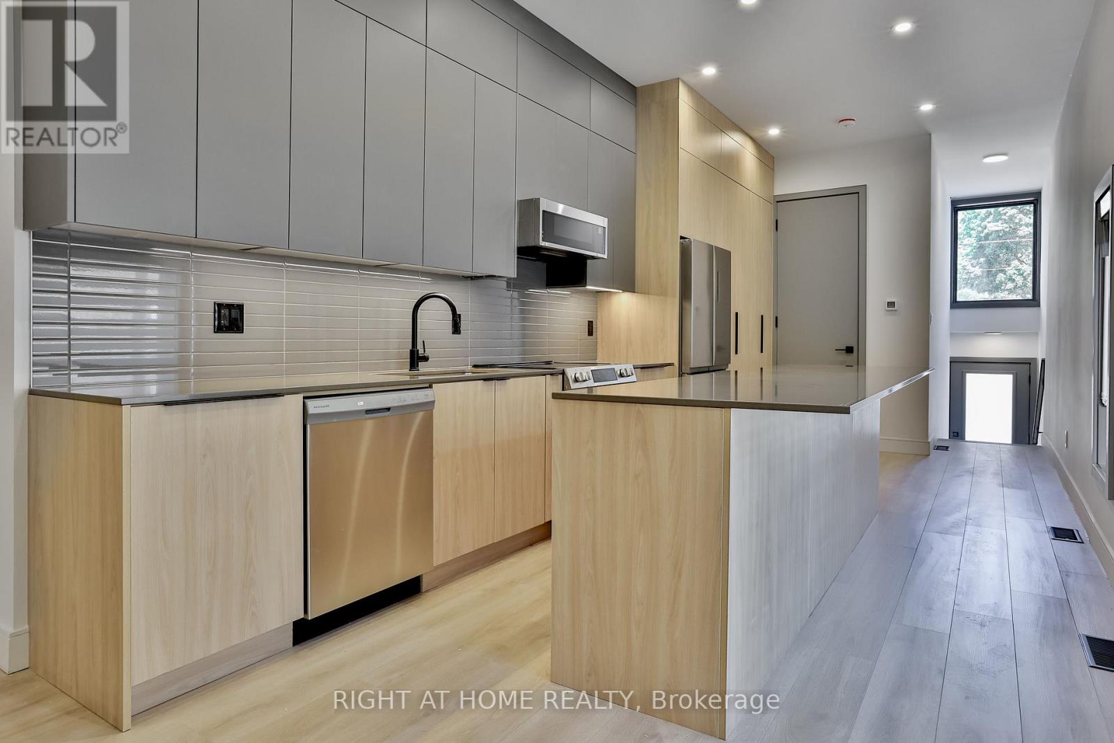 Unit 1 - 1169 Davenport Road, Toronto, Ontario  M6H 2G6 - Photo 4 - C12114338