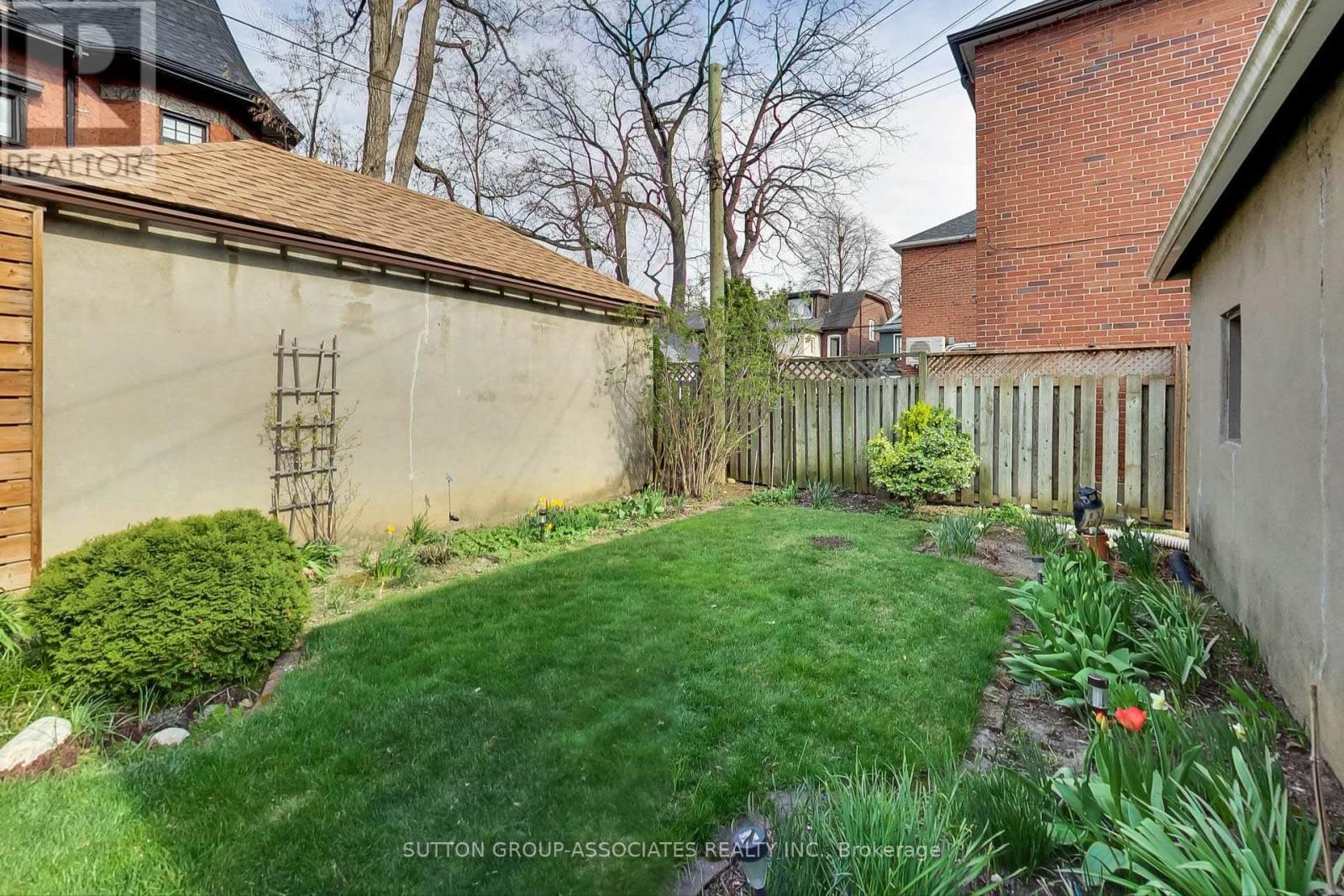 45 Tyrrel Avenue, Toronto (Wychwood), Ontario  M6G 2G1 - Photo 41 - C12114342