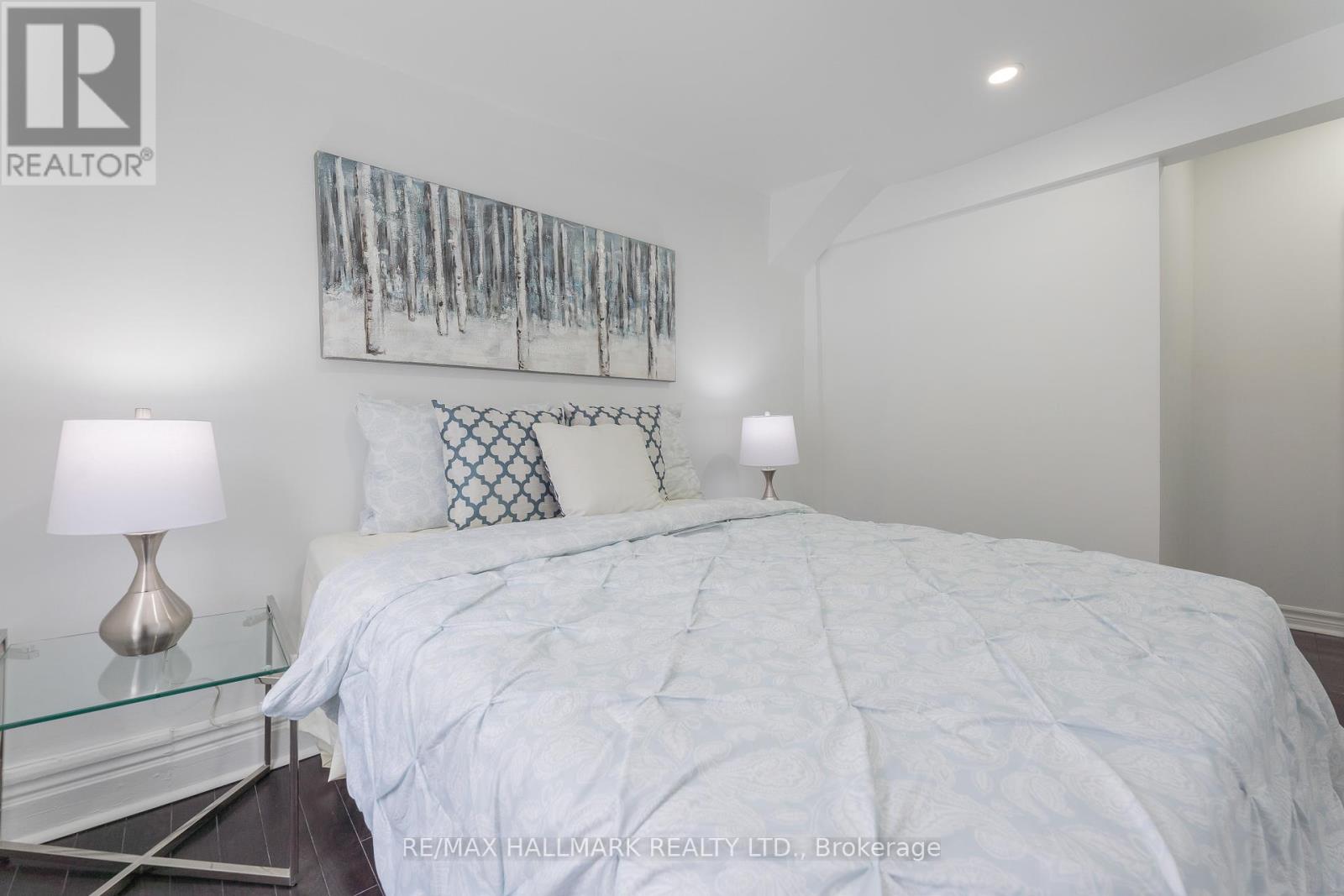 106 Willow Avenue, Toronto, Ontario  M4E 3K3 - Photo 21 - E12108195