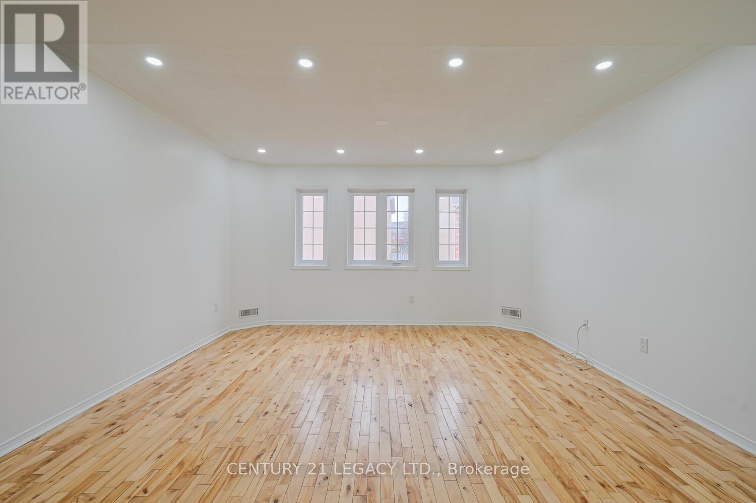 176 Spadina Road, Brampton, Ontario  L6X 4X6 - Photo 16 - W12114335