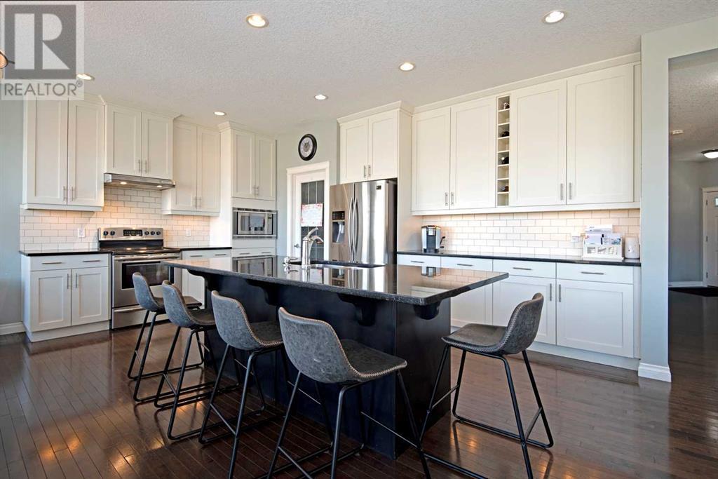 115 Westmount Green, Okotoks, Alberta  T1S 2L3 - Photo 7 - A2212895