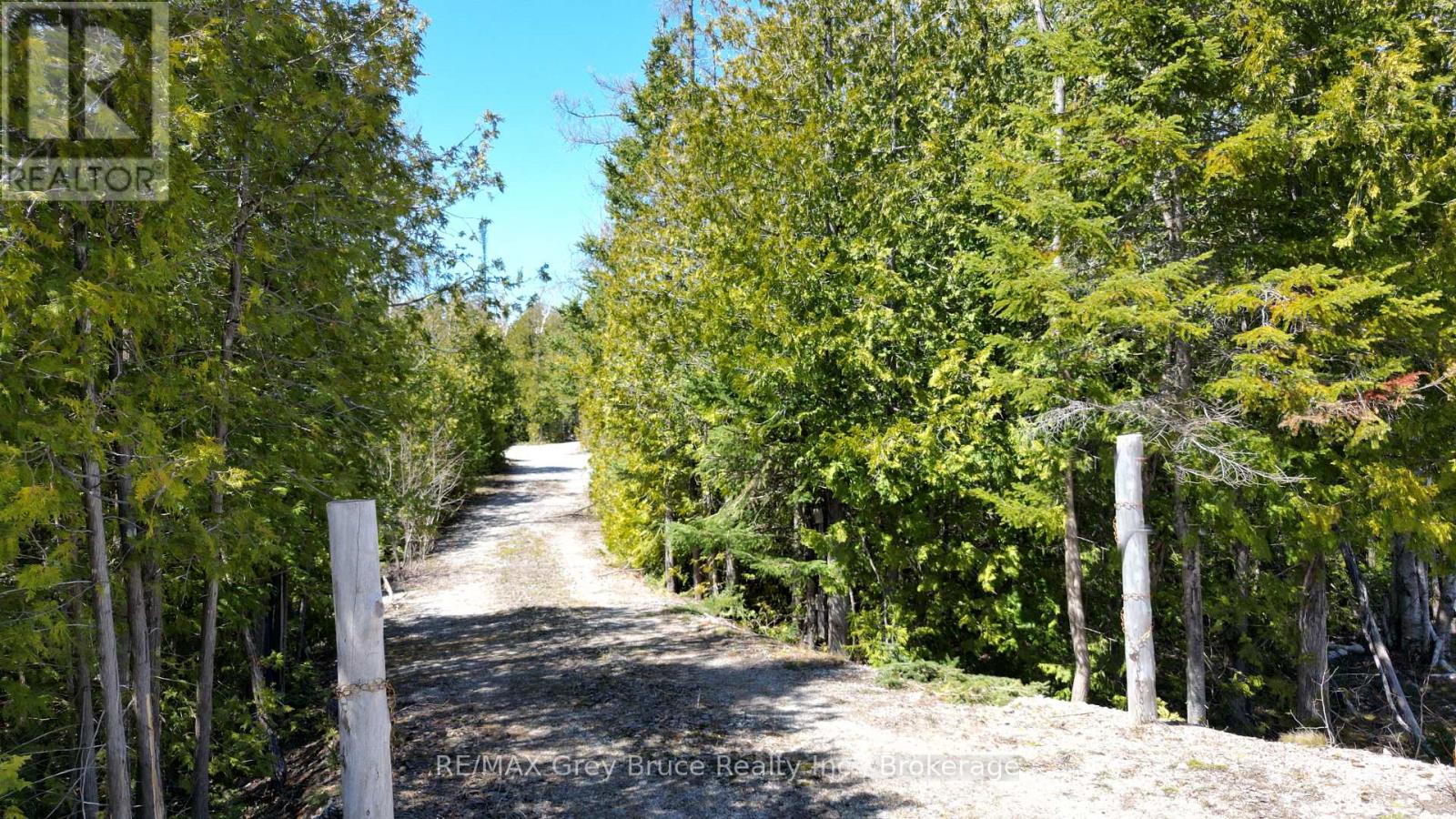 751 East Road, Northern Bruce Peninsula, Ontario  N0H 1Z0 - Photo 2 - X11940845