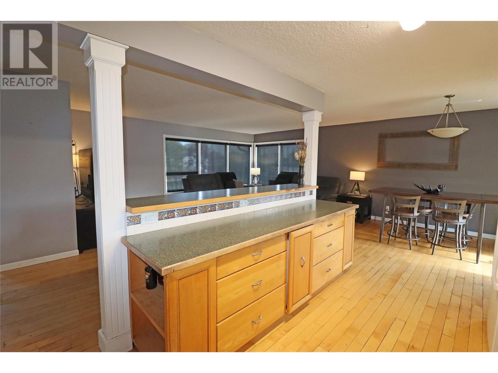 7661 Phoenix Way, Grand Forks, British Columbia  V0H 1H0 - Photo 6 - 10345724