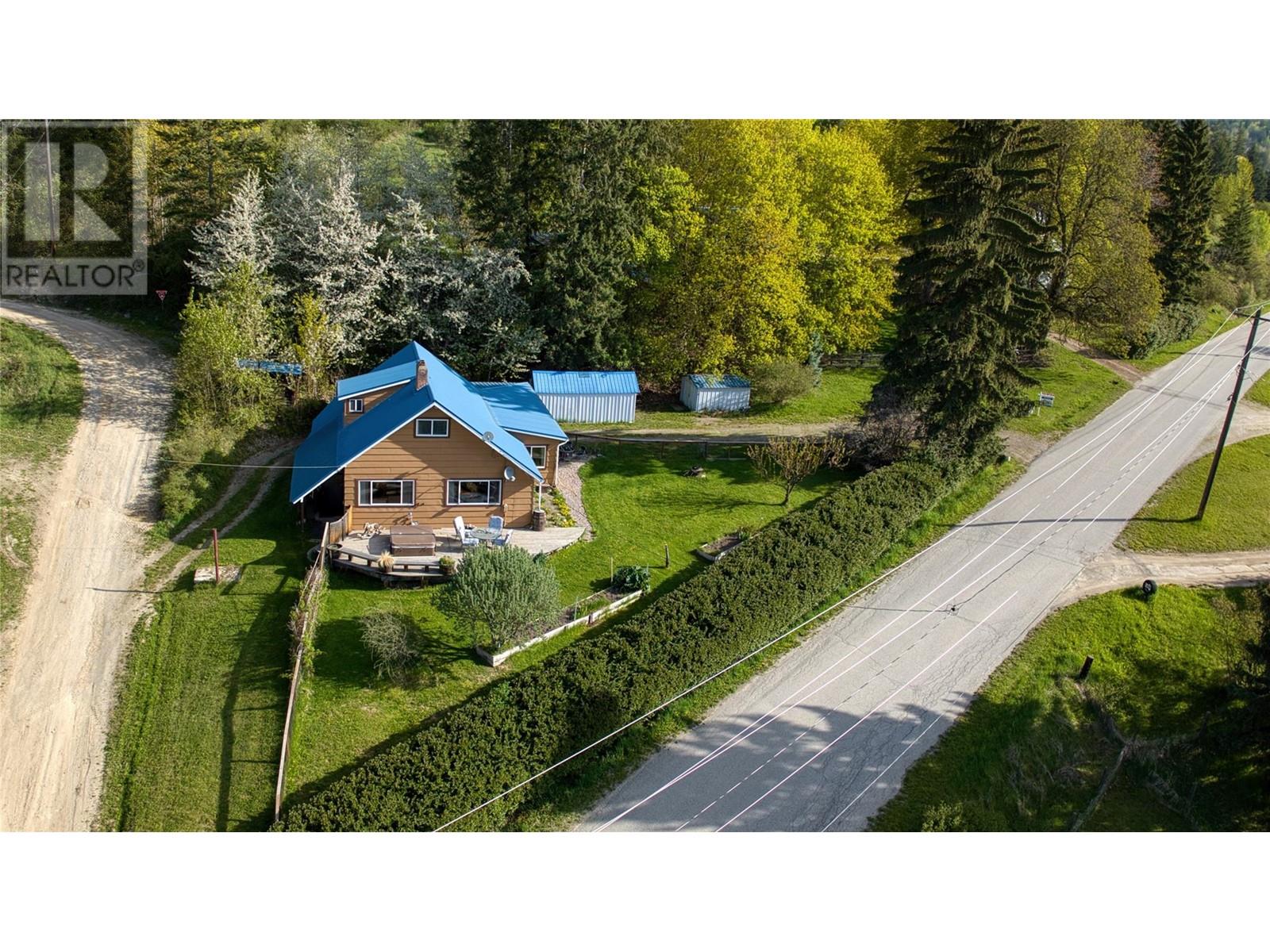 Wynndel/Lakeview House for sale:  3 bedroom 2,150 sq.ft. (Listed 2025-03-23)