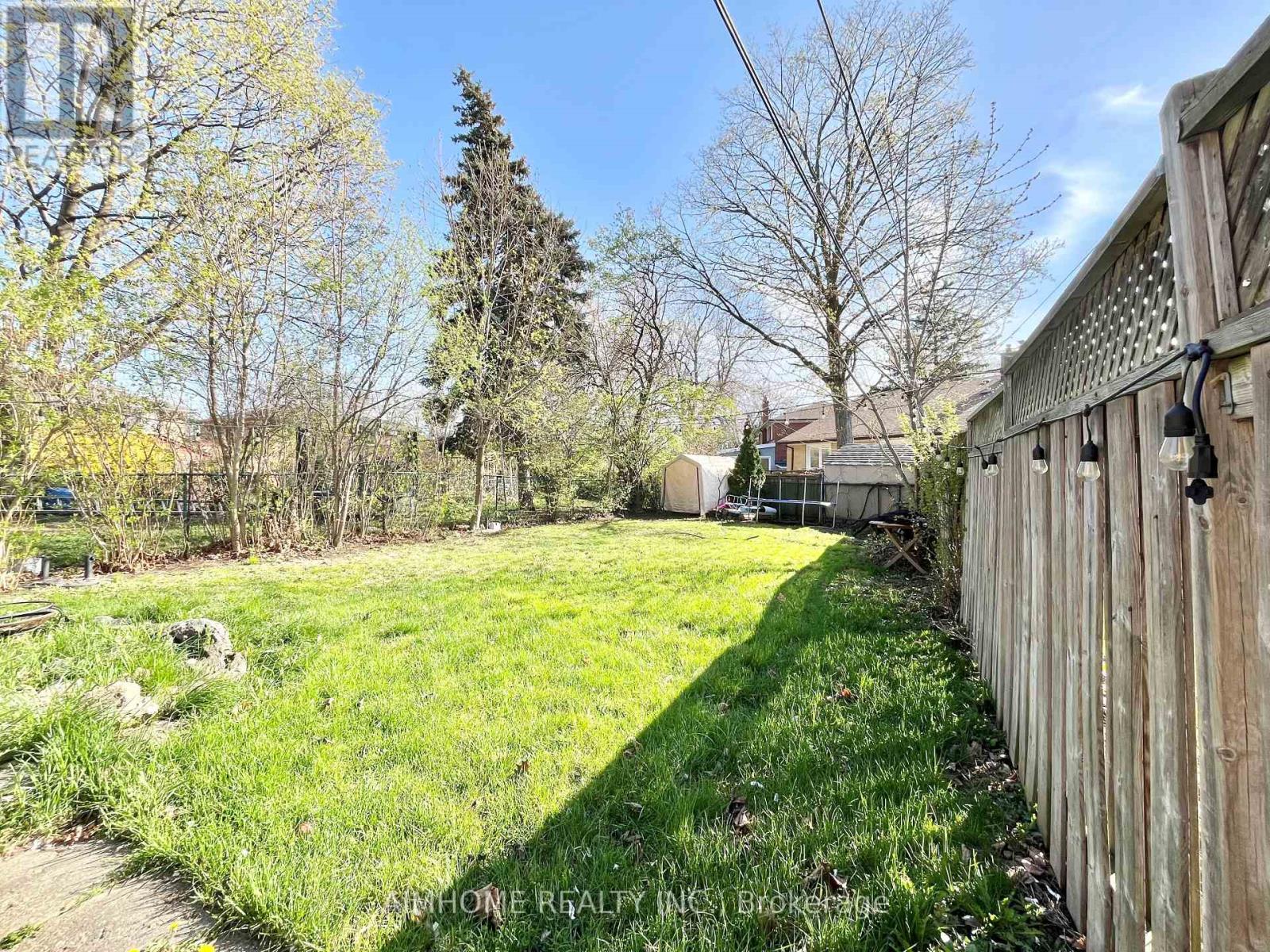 20 Roywood Drive, Toronto, Ontario  M3A 2C6 - Photo 3 - C12114356