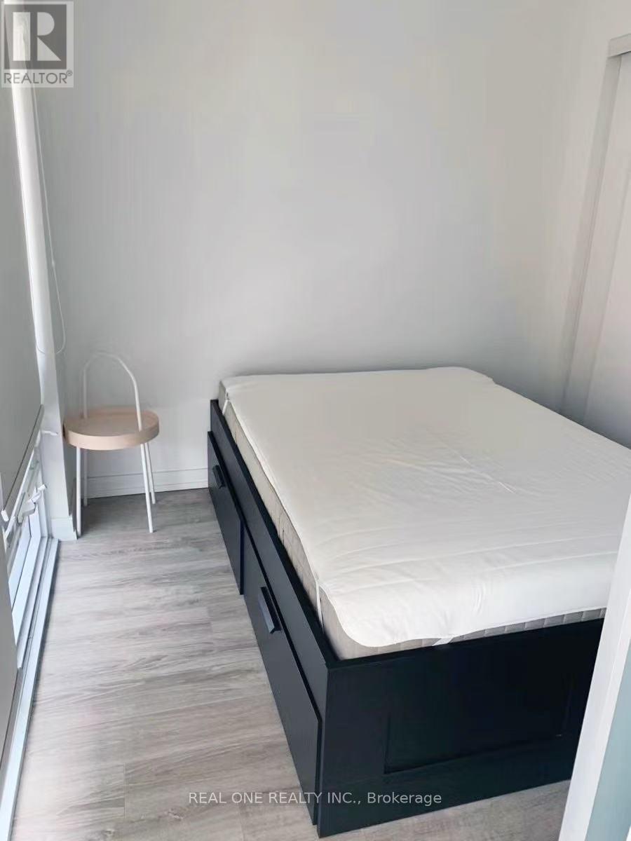 1004 - 28 Wellesley Street E, Toronto, Ontario  M4Y 0C4 - Photo 6 - C12114366