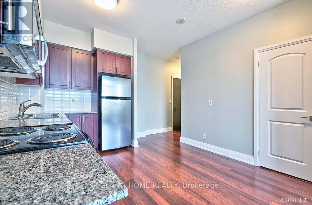 Ph06 - 1 De Boers Drive, Toronto, Ontario  M3J 0G6 - Photo 11 - W12114348