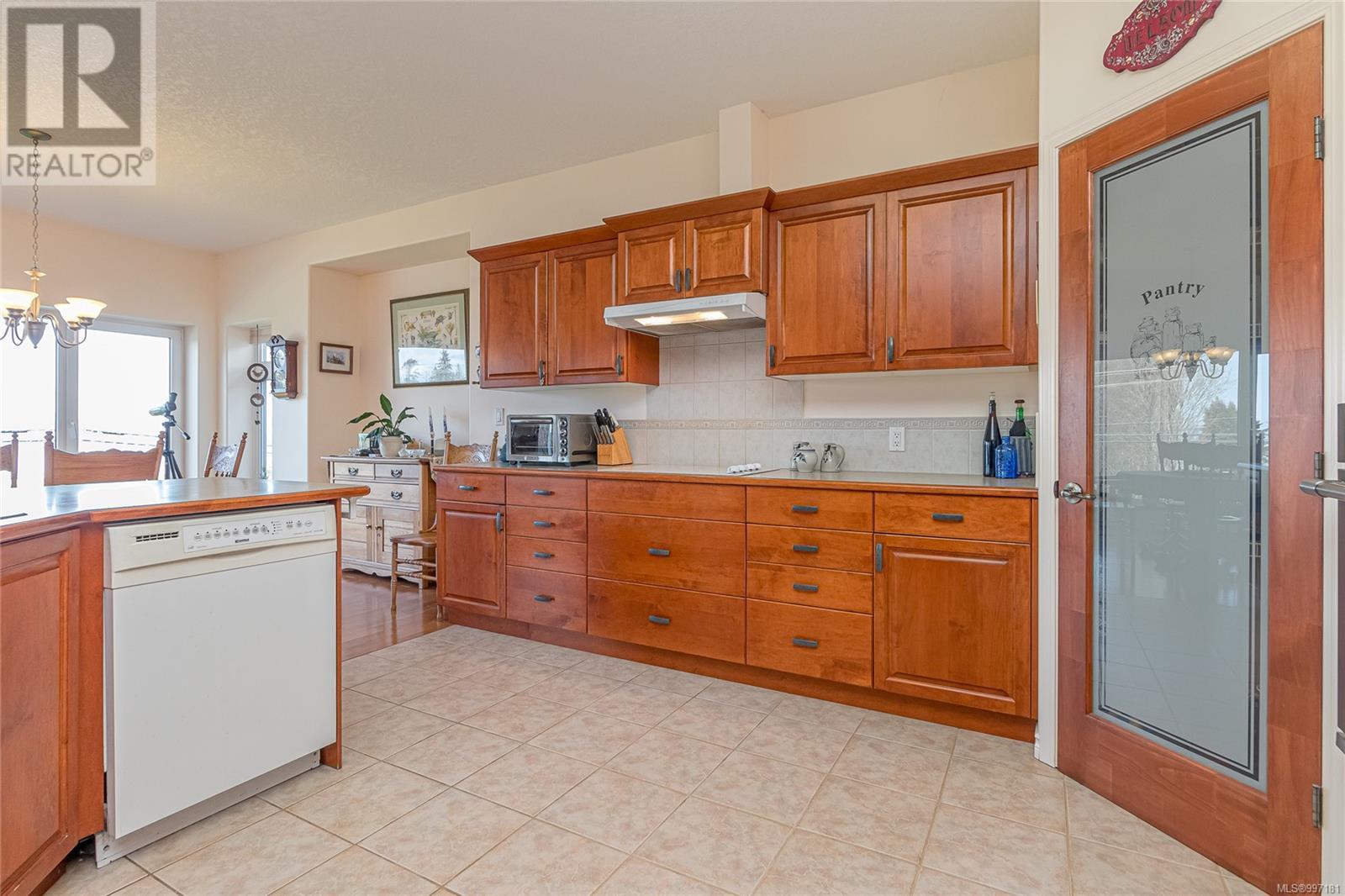 3790 Island Hwy W, Qualicum Beach, British Columbia  V9K 2C7 - Photo 15 - 997181