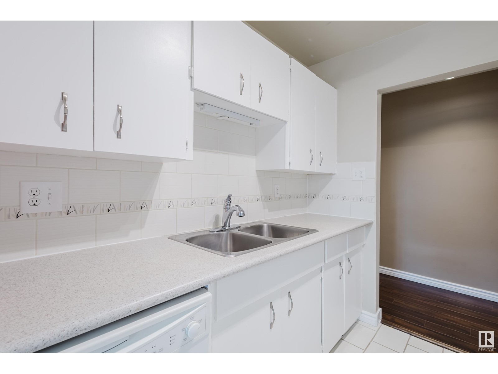 Property at #304 14825 51 AV NW image 4