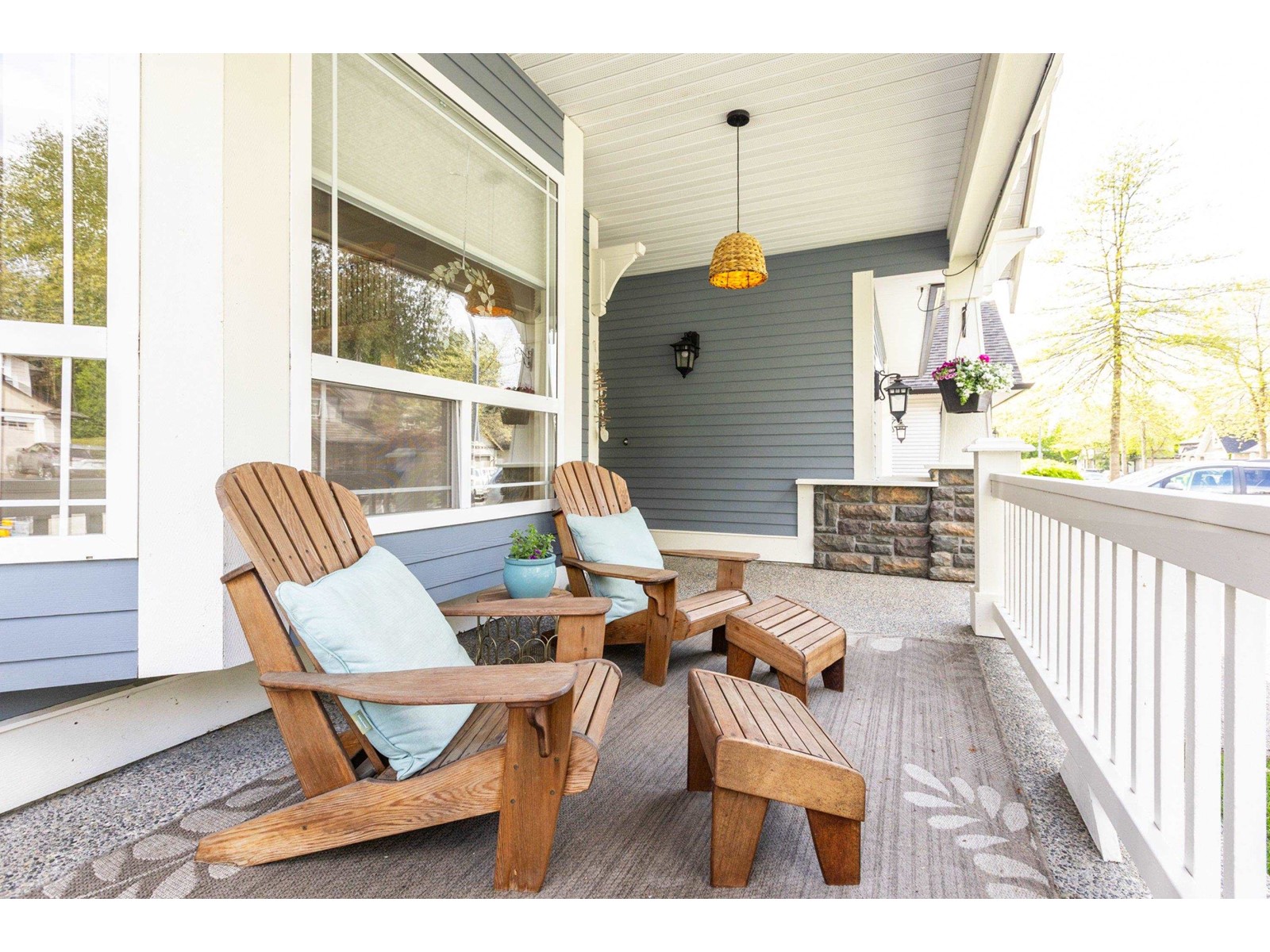21668 93rd Avenue, Langley, British Columbia  V1M 4E1 - Photo 2 - R2996371