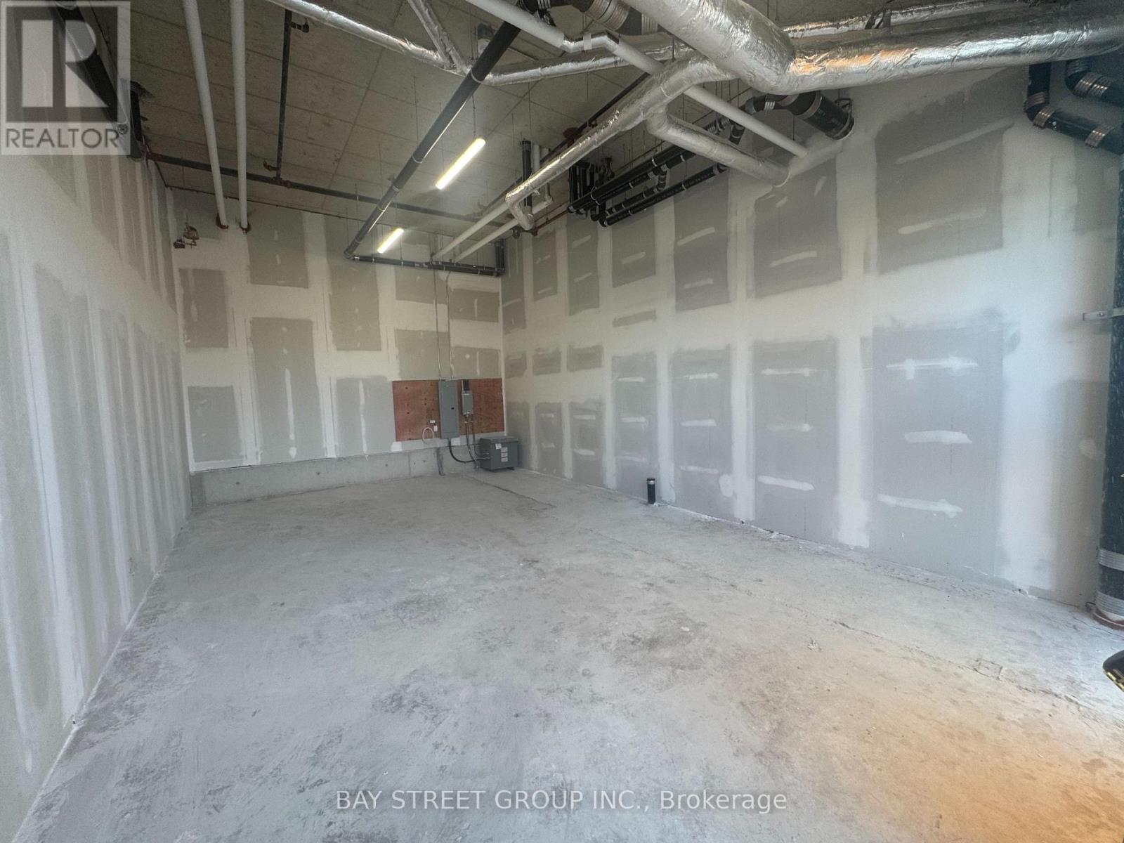 R-03 - 3435 Sheppard Avenue E, Toronto (Tam O'shanter-Sullivan), Ontario  M1T 3K5 - Photo 4 - E12114374