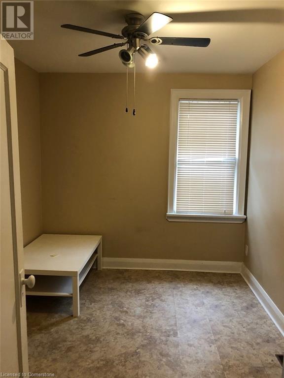 Property at 66 QUEEN Street S image 4