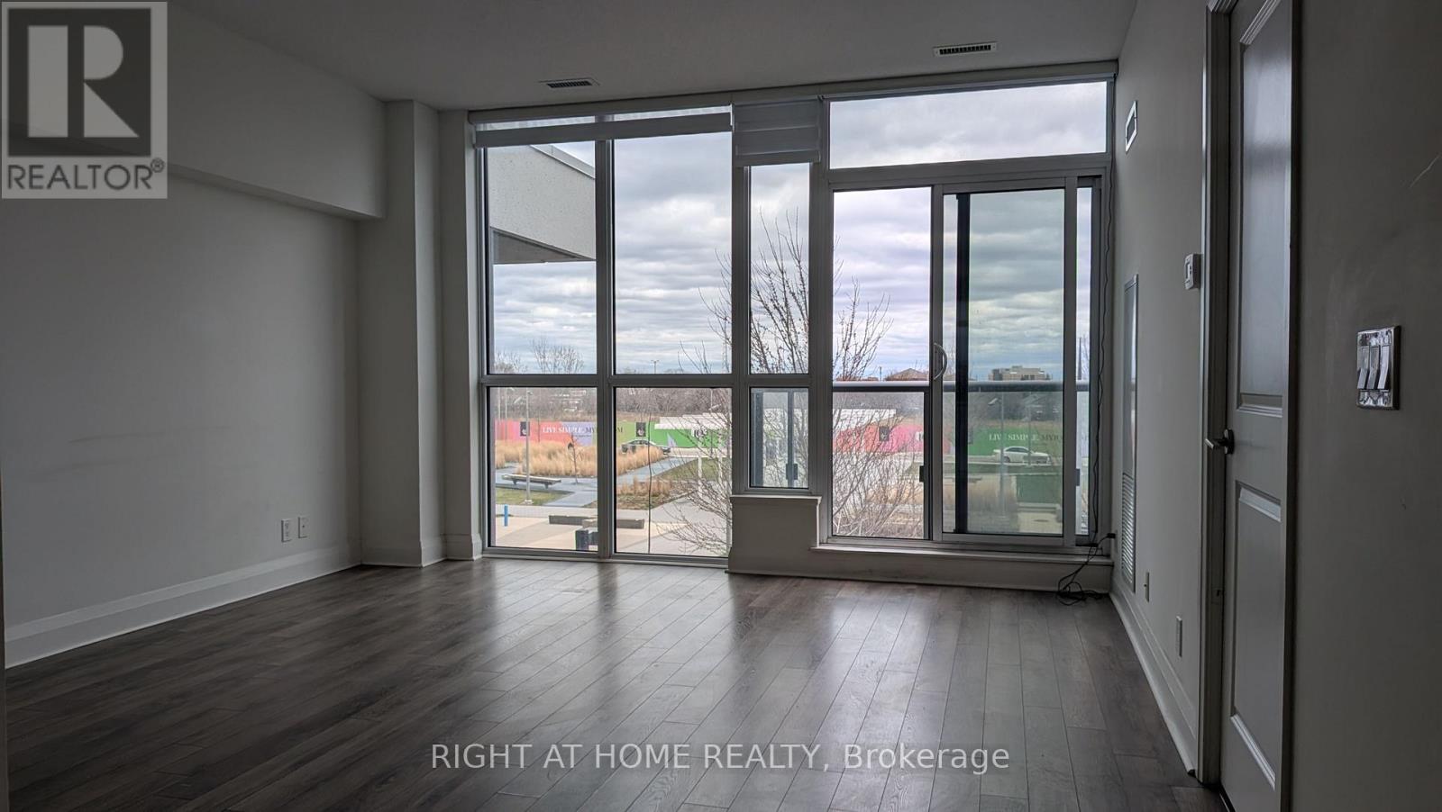 203 - 15 Zorra Street, Toronto, Ontario  M8Z 0C1 - Photo 17 - W12114367