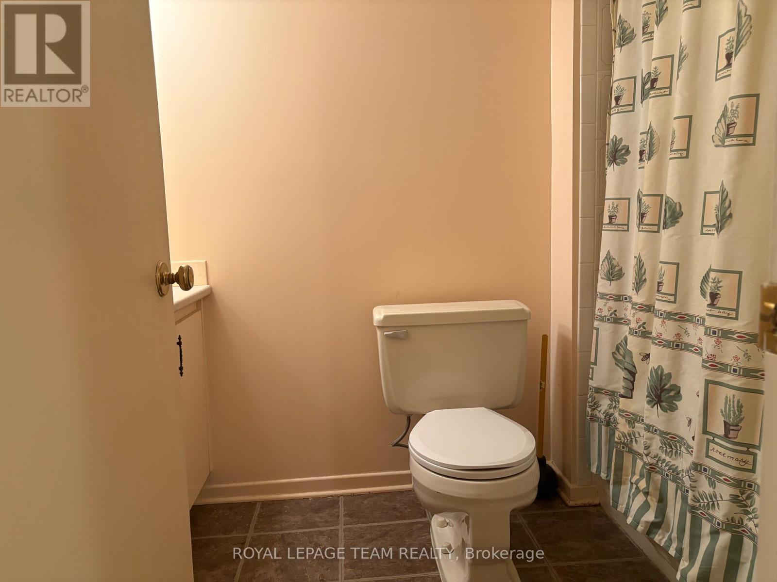 B - 7 Harness Lane, Ottawa, Ontario  K2M 1E1 - Photo 14 - X12114347