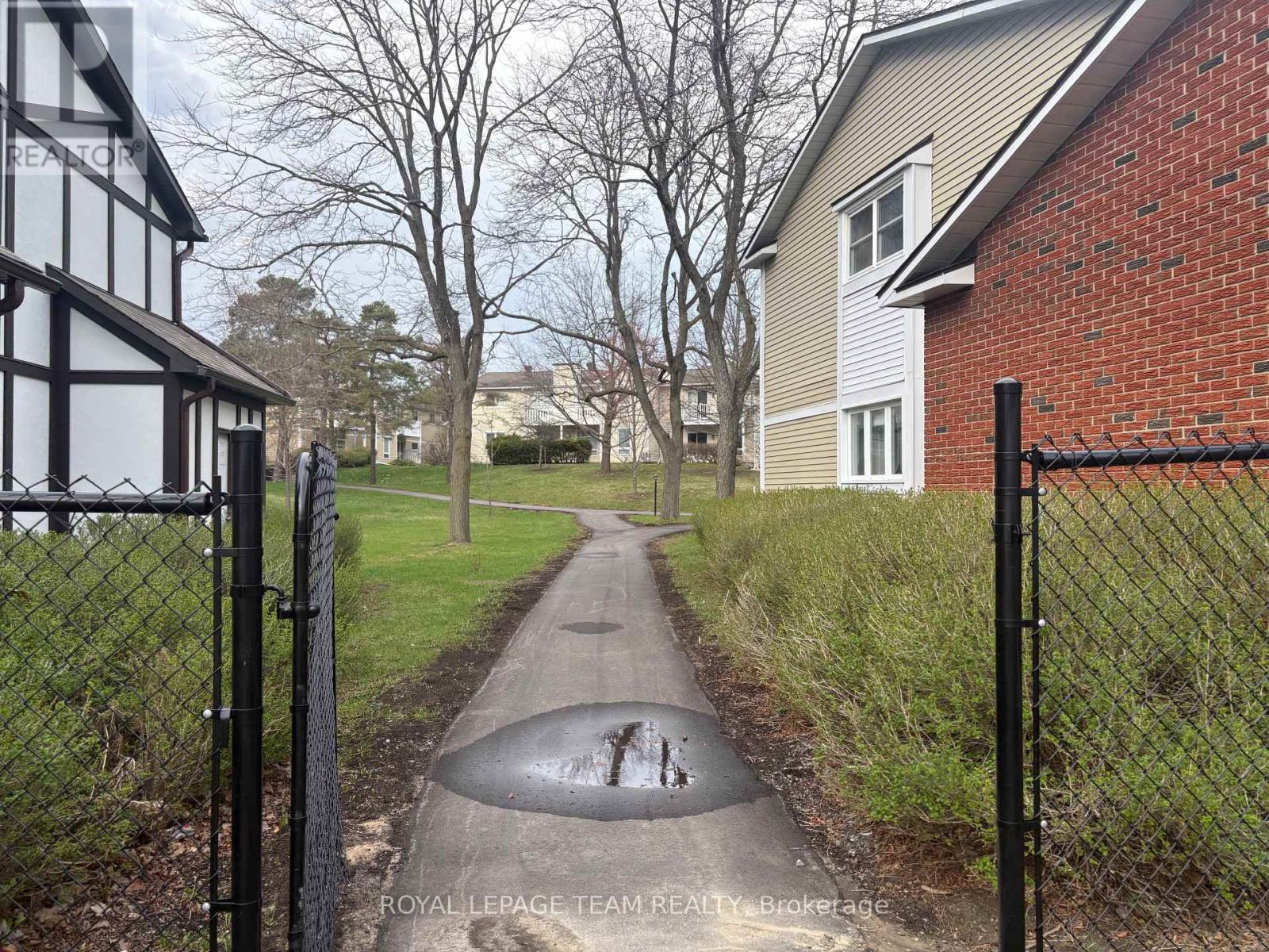 B - 7 Harness Lane, Ottawa, Ontario  K2M 1E1 - Photo 28 - X12114347