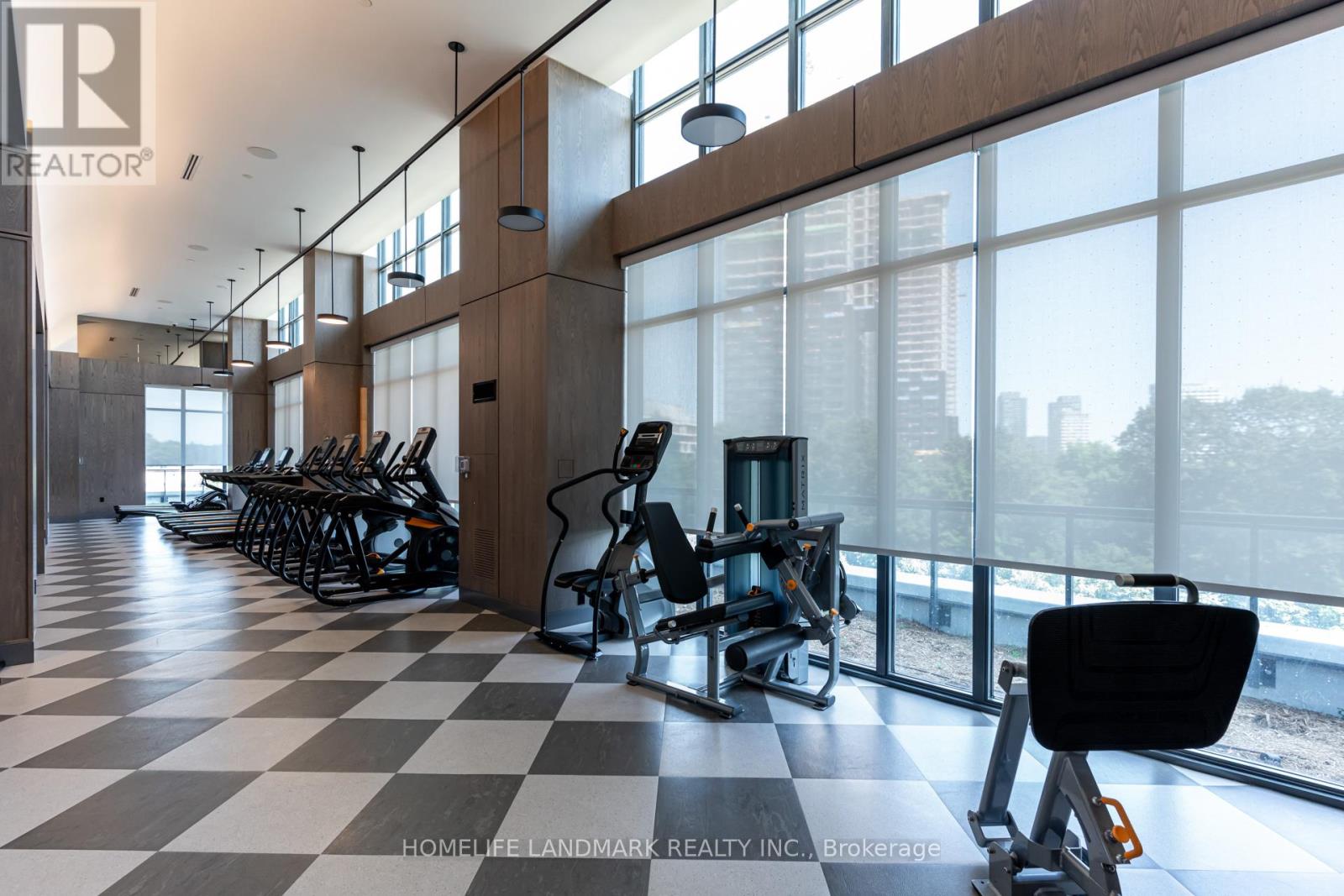 512 - 30 Inn On The Park Drive, Toronto (Banbury-Don Mills), Ontario  M3C 0P7 - Photo 35 - C12114402
