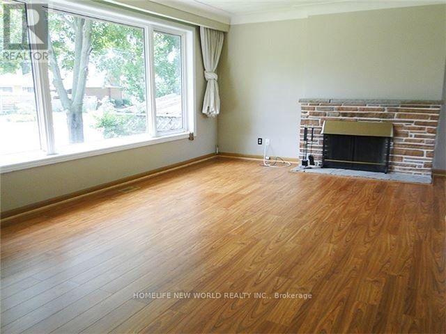 2403 Redfern Road, Burlington, Ontario  L7R 1X8 - Photo 7 - W12114390